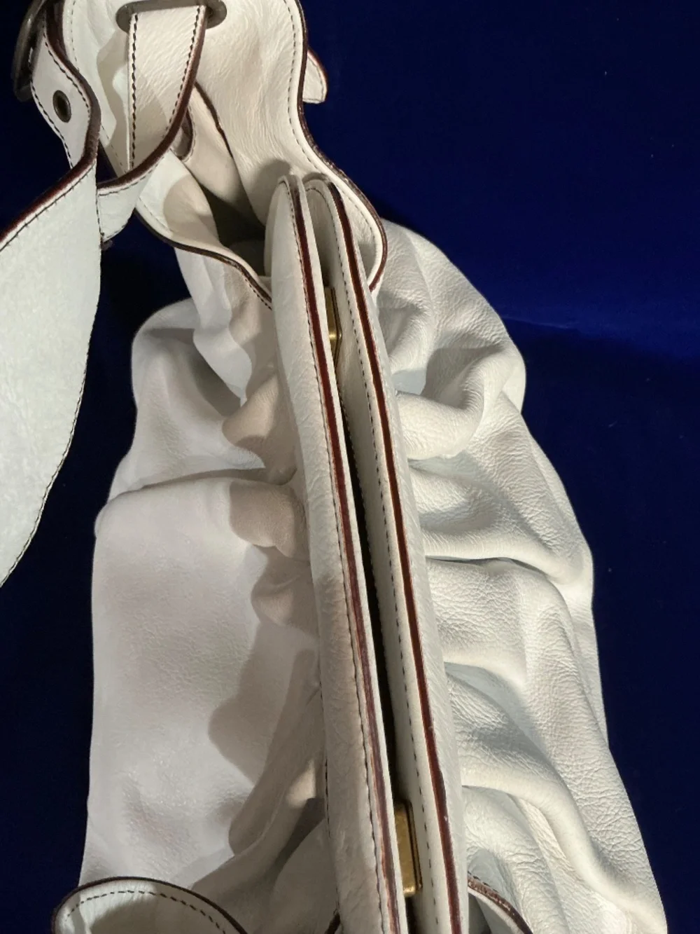 Fendi Borsa Doctor Hobo Bag white leather
